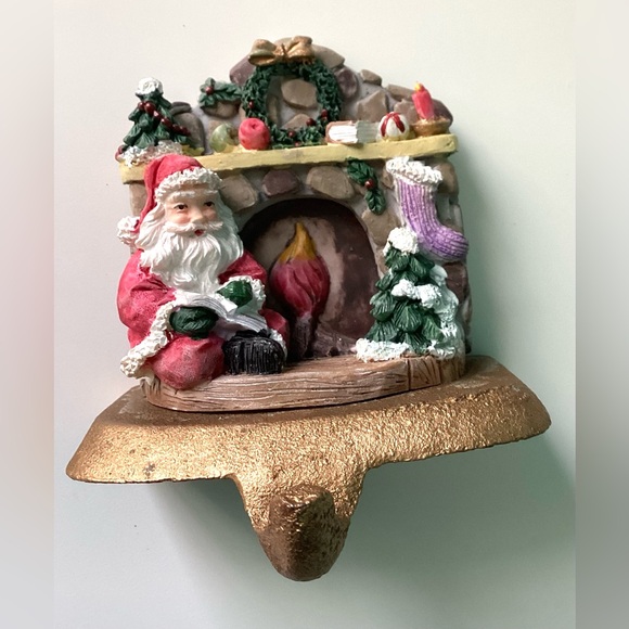 K’s Collection chimney Santa Claus stocking holder and gingerbread house - Picture 2 of 6